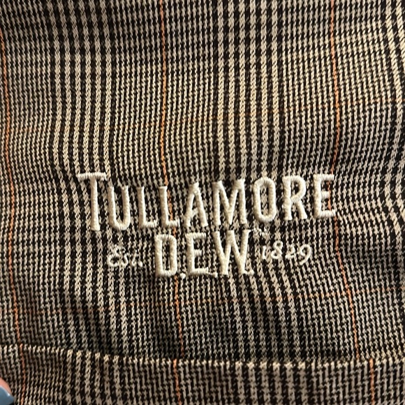 Tullamore Dew Plaid Cuffed Shorts - Picture 2 of 3